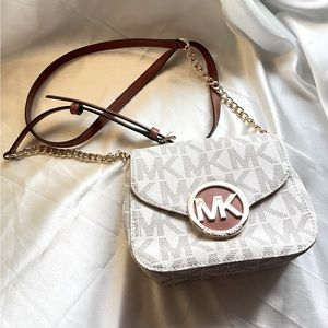 Michael kors cross body bag